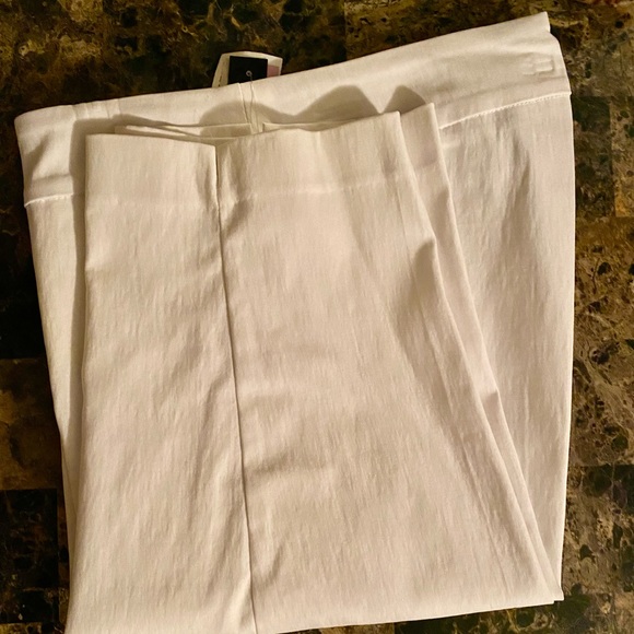 Tummy Control Capris - Picture 2 of 2